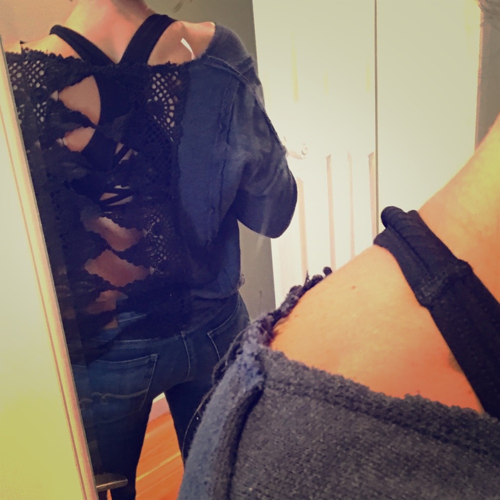 FREE PEOPLE crop top with lace back size SMALL